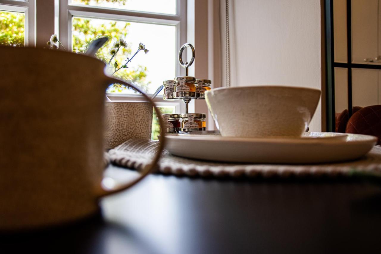 تافيستوك Apple Tree Bed And Breakfast المظهر الخارجي الصورة