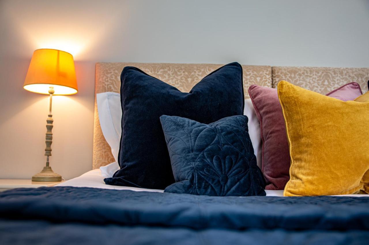 تافيستوك Apple Tree Bed And Breakfast المظهر الخارجي الصورة
