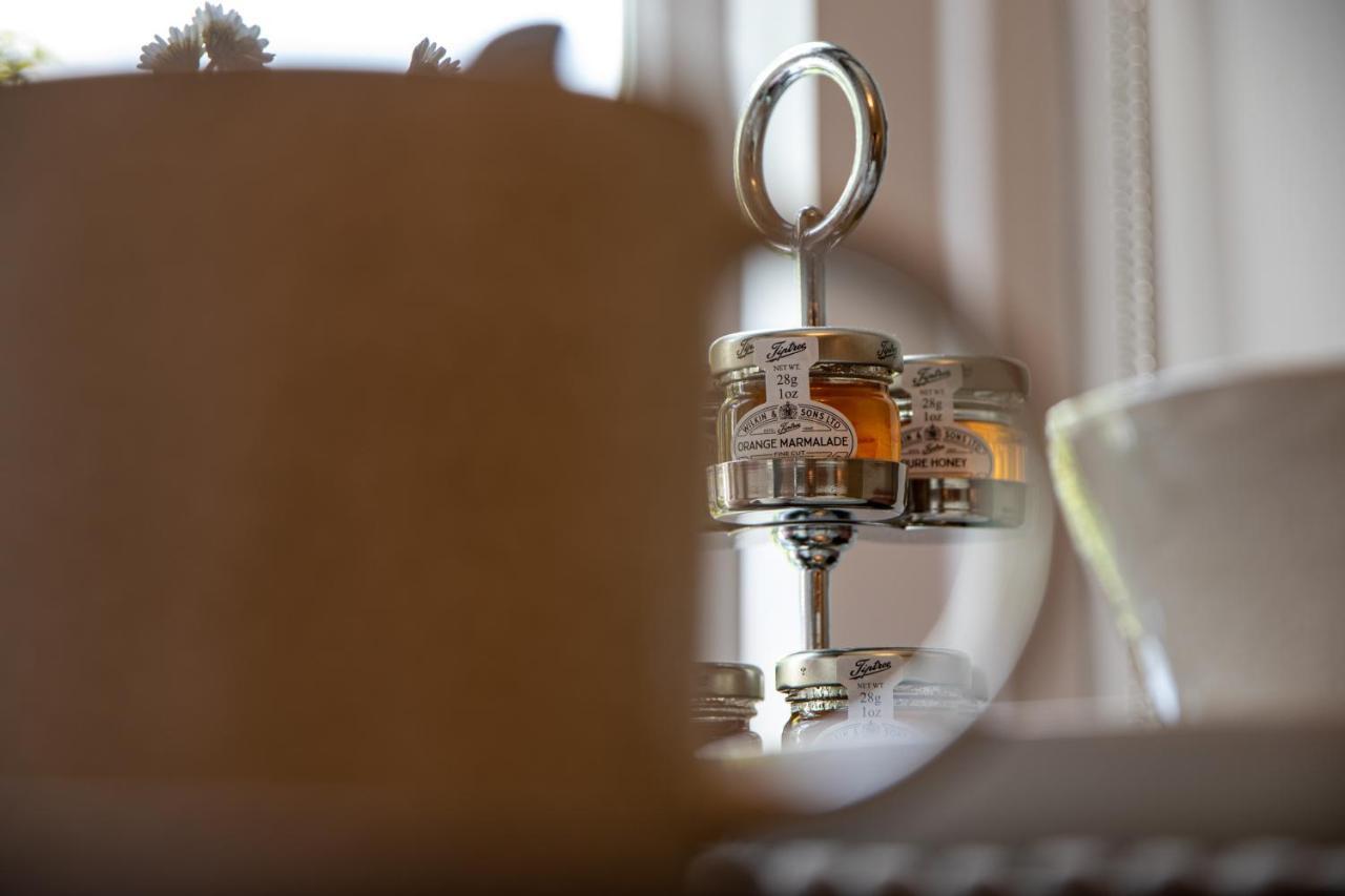 تافيستوك Apple Tree Bed And Breakfast المظهر الخارجي الصورة
